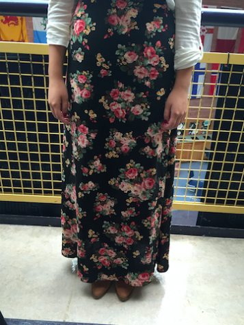 Students opt for comfort and style in maxi skirts