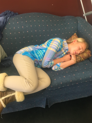 Administration warns students about the dangers of sleep deprivation