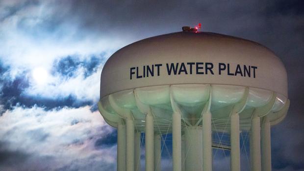 Flint Hills BSU and environmental club set up a Husky Dress for the Flint, Michigan water crisis.